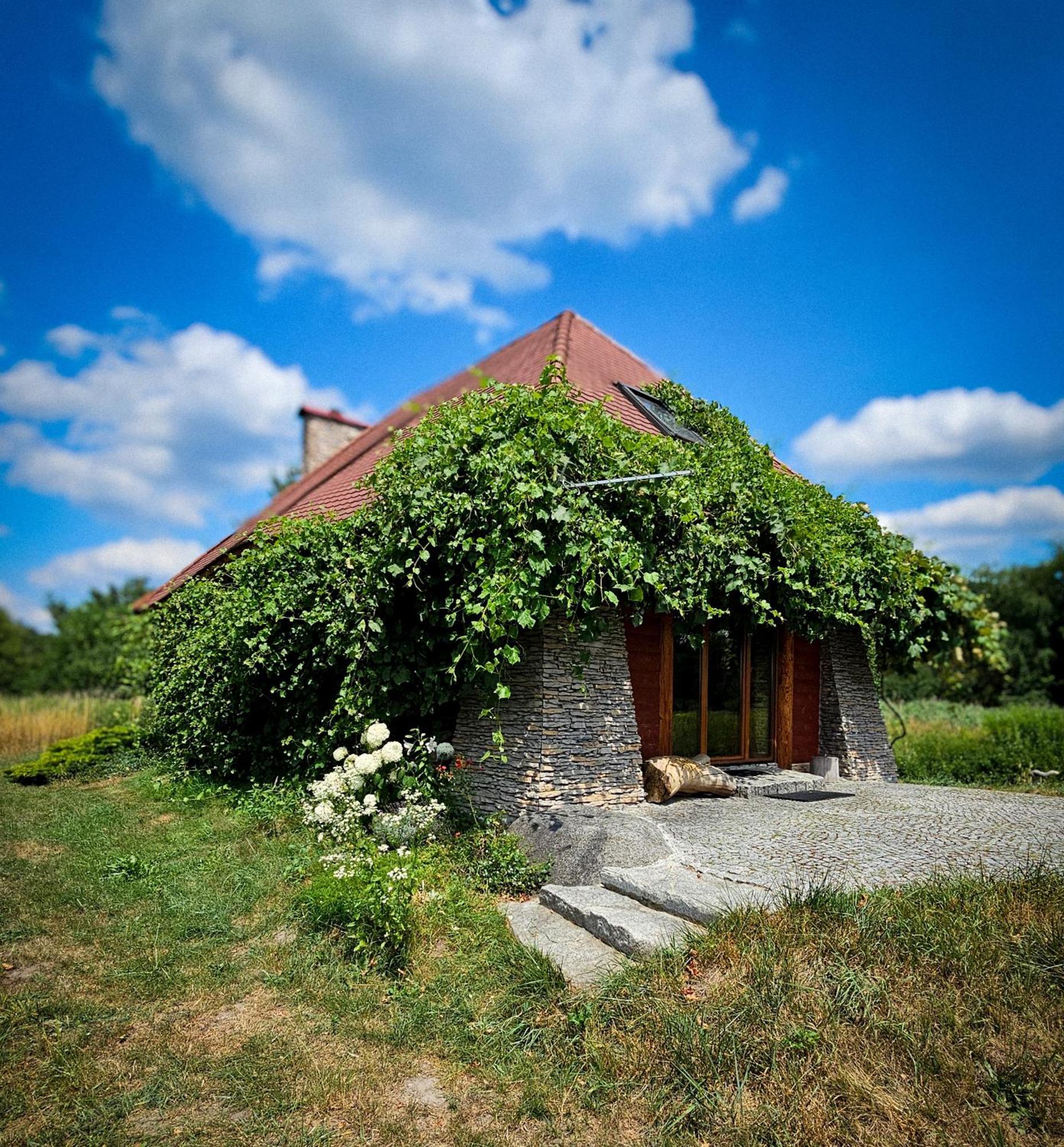 Villa Domek Letniskowy Caloroczny W Rzemieniu Exterior foto
